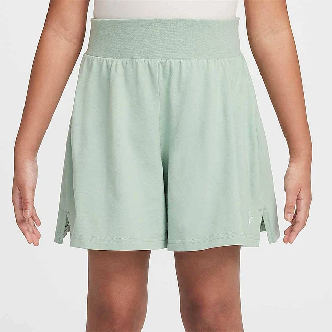 ДЕТСКИ КЪСИ ПАНТАЛОНИ ЗА МОМИЧЕ NIKE FN8593-037 NSW SHORT JSY LBR БЛЕДОЗЕЛЕНИ