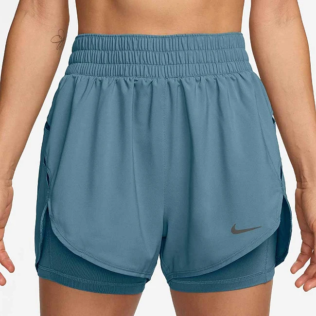 ДАМСКИ КЪСИ ПАНТАЛОНИ С КЛИН NIKE HV0576-006 ONE DF HR 2IN1 SHORT CPS СИНЬО-СИВИ