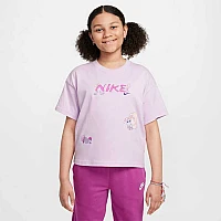 ДЕТСКА ТЕНИСКА ЗА МОМИЧЕ NIKE HQ2334-537 NSW TEE SEASONAL STORY БЛЕДОЛИЛАВА