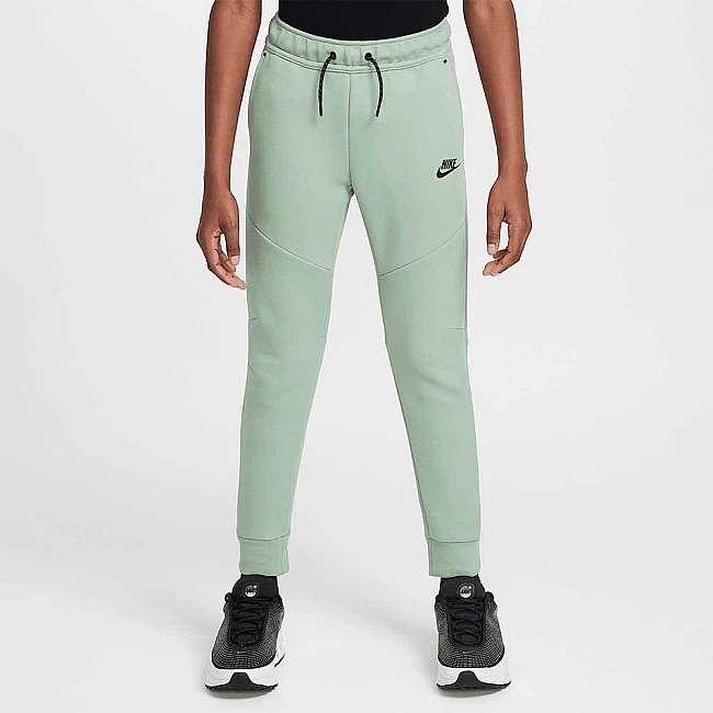 ДЕТСКО ДОЛНИЩЕ ЗА МОМЧЕ NIKE HV5869-037 NSW TCH FLC JGGR PD БЛЕДОЗЕЛЕНО