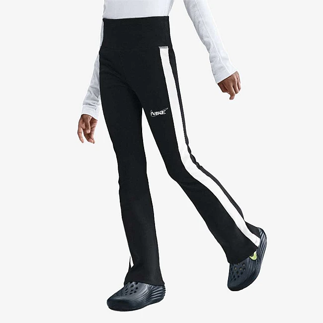 ДЕТСКИ КЛИН ЗА МОМИЧЕ NIKE HQ9430-010 NSW CLSSC TGHT FLARE GX STAR ЧЕРЕН