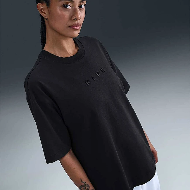 ДАМСКА ТЕНИСКА NIKE HV4957-010 NSW LUXE SS TEE RELAX ЧЕРНА