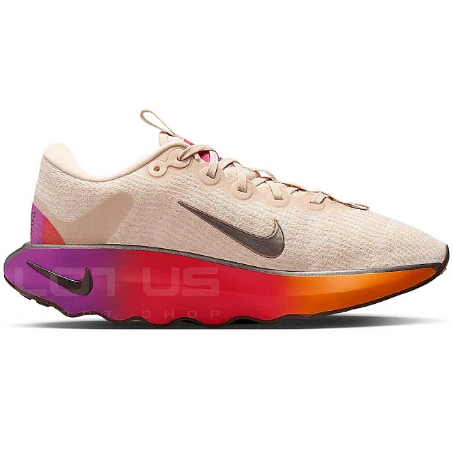 ДАМСКИ МАРАТОНКИ NIKE HQ2626-200 MOTIVA SE БЕЖОВИ