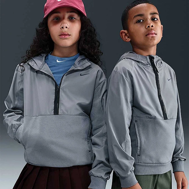 ДЕТСКИ СУИТШЪРТ ЗА МОМЧЕ NIKE FZ5021-084 NSW CITY UTILITY EO FLC HDY СИВ