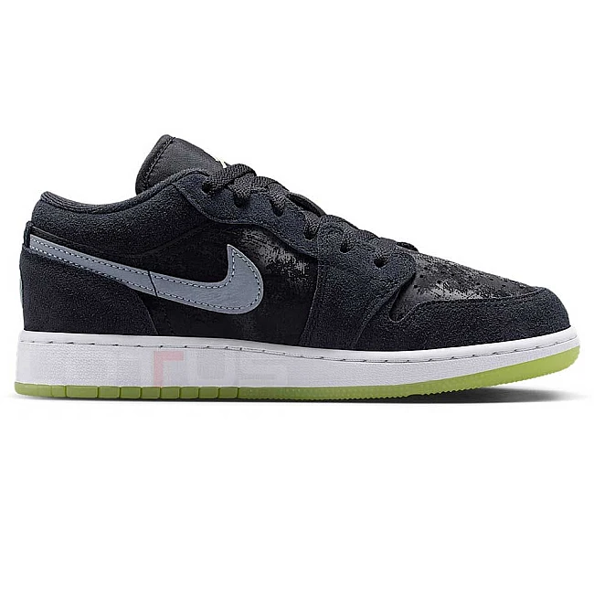 ДЕТСКИ ОБУВКИ ЗА МОМЧЕ NIKE HV4775-001 AIR JORDAN 1 LOW SS BG ЧЕРНИ