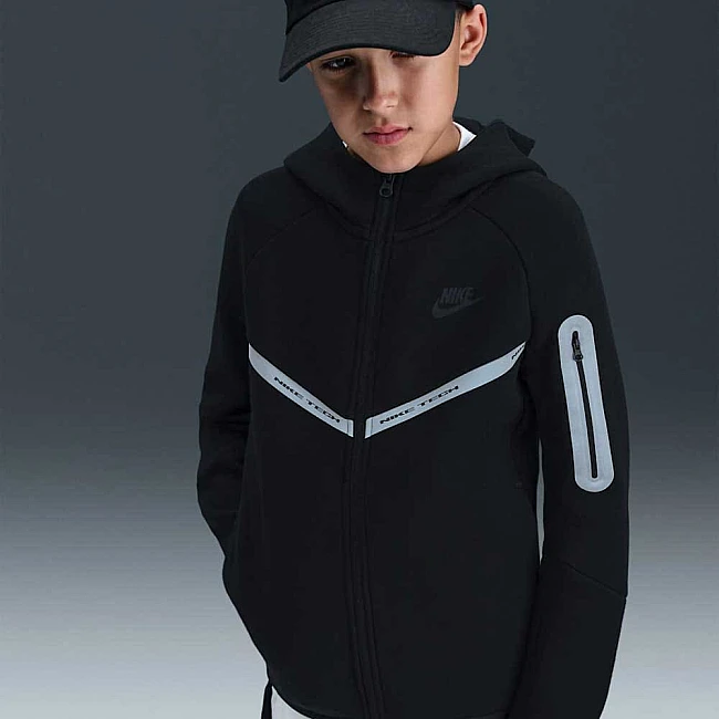 ДЕТСКО ГОРНИЩЕ ЗА МОМЧЕ NIKE IM9154-010 NSW TCH FLC FZ REFLECT ЧЕРНО