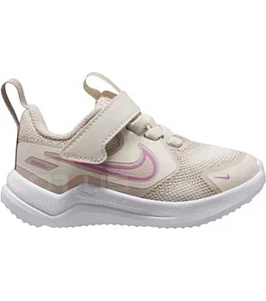 ДЕТСКИ МАРАТОНКИ ЗА МОМИЧЕ NIKE HM4401-013 COSMIC RUNNER TD БЕЖОВИ