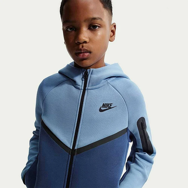 ДЕТСКО ГОРНИЩЕ ЗА МОМЧЕ NIKE HV5867-486 NSW TCH FLC FZ PD СИНЬО