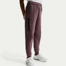 ДЕТСКО ДОЛНИЩЕ ЗА МОМИЧЕ NIKE HV8698-502 NSW TCH FLC JGGR PD КАФЯВО