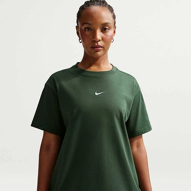 ДАМСКА ТЕНИСКА NIKE IH7601-323 NSW CLASSIC SS TEE ЗЕЛЕНА