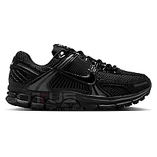 ДАМСКИ МАРАТОНКИ NIKE II6236-001 ZOOM VOMERO 5 ЧЕРНИ