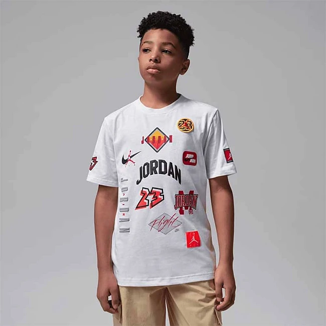 ДЕТСКА ТЕНИСКА ЗА МОМЧЕ NIKE 95F385-001 JORDAN DYNASTY PATCH БЯЛА