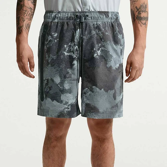 МЪЖКИ КЪСИ ПАНТАЛОНИ NIKE IF1331-010 DF TECH WVN SHORT AOP ЧЕРНИ