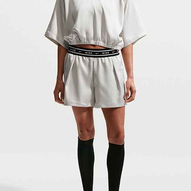 ДАМСКИ КЪСИ ПАНТАЛОНИ NIKE IH1328-072 NSW OFFLN WVN STN SHORT БЕЖОВИ