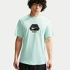 МЪЖКА ТЕНИСКА NIKE IQ0471-393 NSW CS SS GFX TEE БЛЕДОЗЕЛЕНА