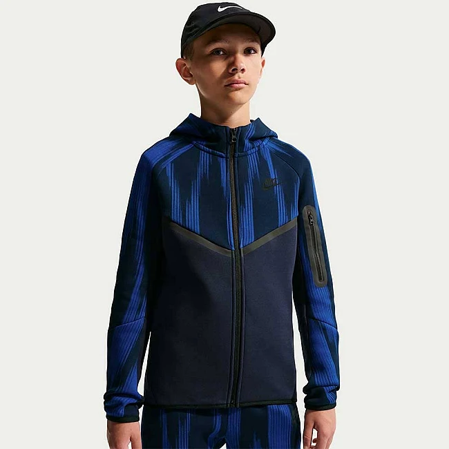 ДЕТСКО ГОРНИЩЕ ЗА МОМЧЕ NIKE IU4327-451 NSW TCH FLC FZ AOP ТЪМНОСИНЬО