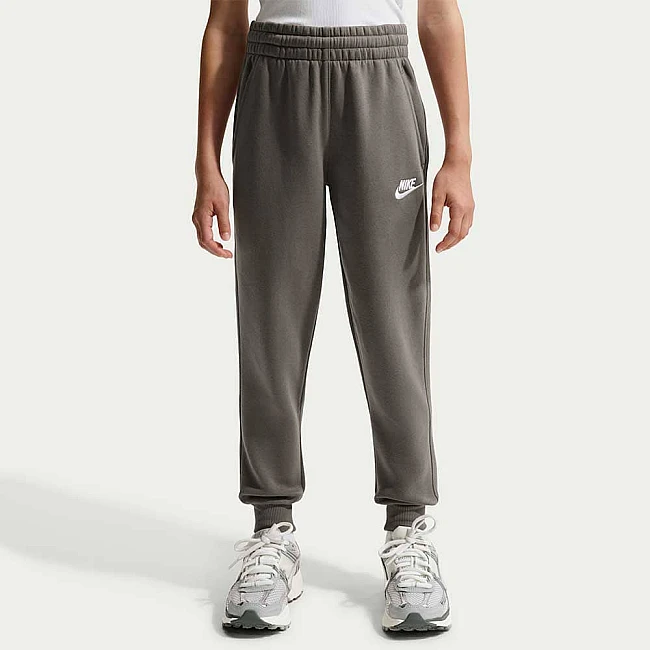 ДЕТСКО ДОЛНИЩЕ ЗА МОМЧЕ NIKE FD3004-289 NSW CLUB FLC JGGR LBR СИВО-КАФЯВО