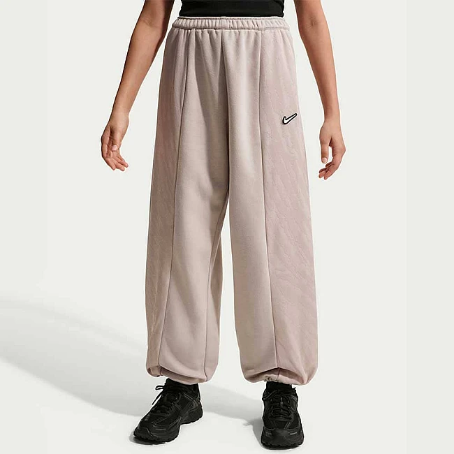 ДЕТСКО ДОЛНИЩЕ ЗА МОМИЧЕ NIKE IM4930-211 NSW FLC PANT БЕЖОВО