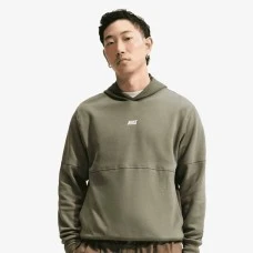 МЪЖКИ СУИТШЪРТ NIKE IO1383-222 CLUB VARSITY HOODIE МАСЛИНЕНО ЗЕЛЕН