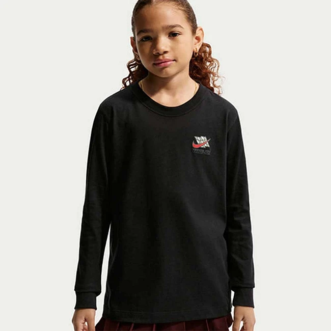 ДЕТСКА БЛУЗА ЗА МОМЧЕ NIKE IO1994-010 NSW LS TEE LS BOXY RACE ЧЕРНА