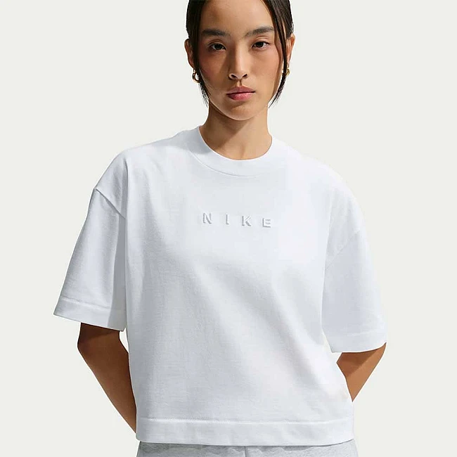 ДАМСКА ТЕНИСКА NIKE IO7462-100 NSW LUXE BXY TEE БЯЛА