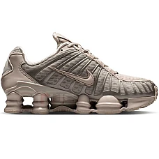 ДАМСКИ МАРАТОНКИ NIKE AR3566-204 SHOX TL КРЕМАВИ