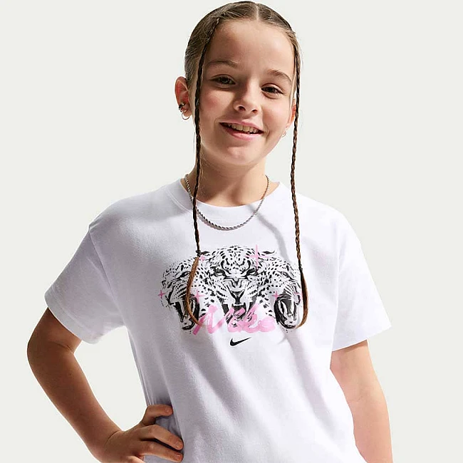 ДЕТСКА ТЕНИСКА ЗА МОМИЧЕ NIKE IO2006-100 NSW TEE BOXY ESS AOP БЯЛА