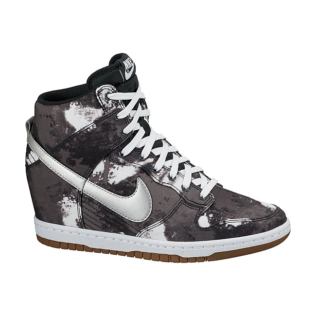 ДАМСКИ МАРАТОНКИ NIKE WMNS DUNK SKY HI PRINT