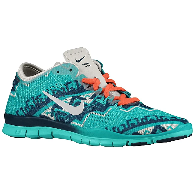 ДАМСКИ МАРАТОНКИ NIKE FREE 5.0 TR FIT 4 PRINT