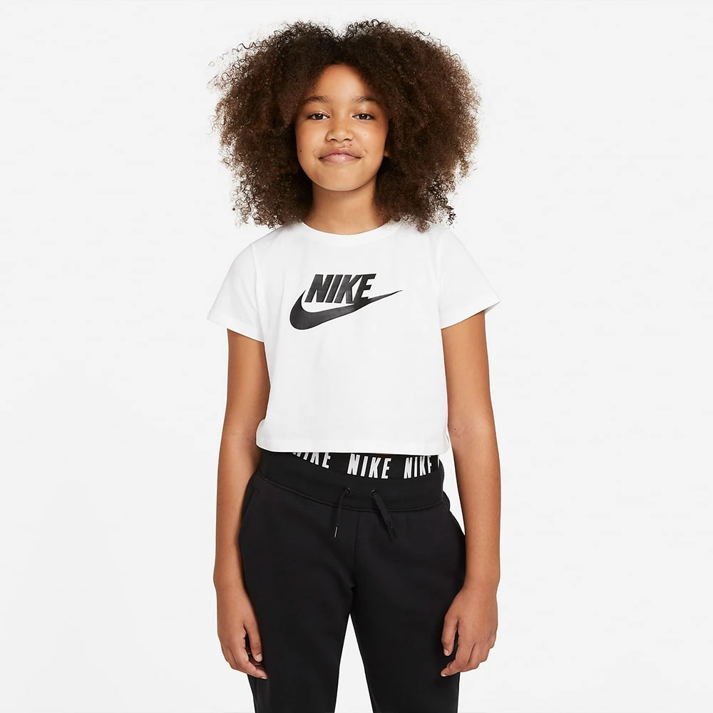 ДЕТСКА ТЕНИСКА NIKE NSW TEE CROP FUTURA WHITE - lotus-sport.bg