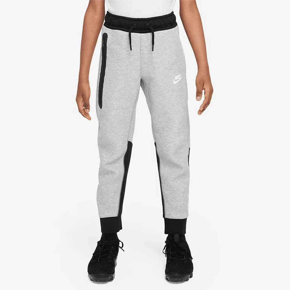 ДЕТСКО ДОЛНИЩЕ ЗА МОМЧЕ NIKE NSW TECH FLC PANT DK GREY HTHR/BLACK - lotus-sport.bg