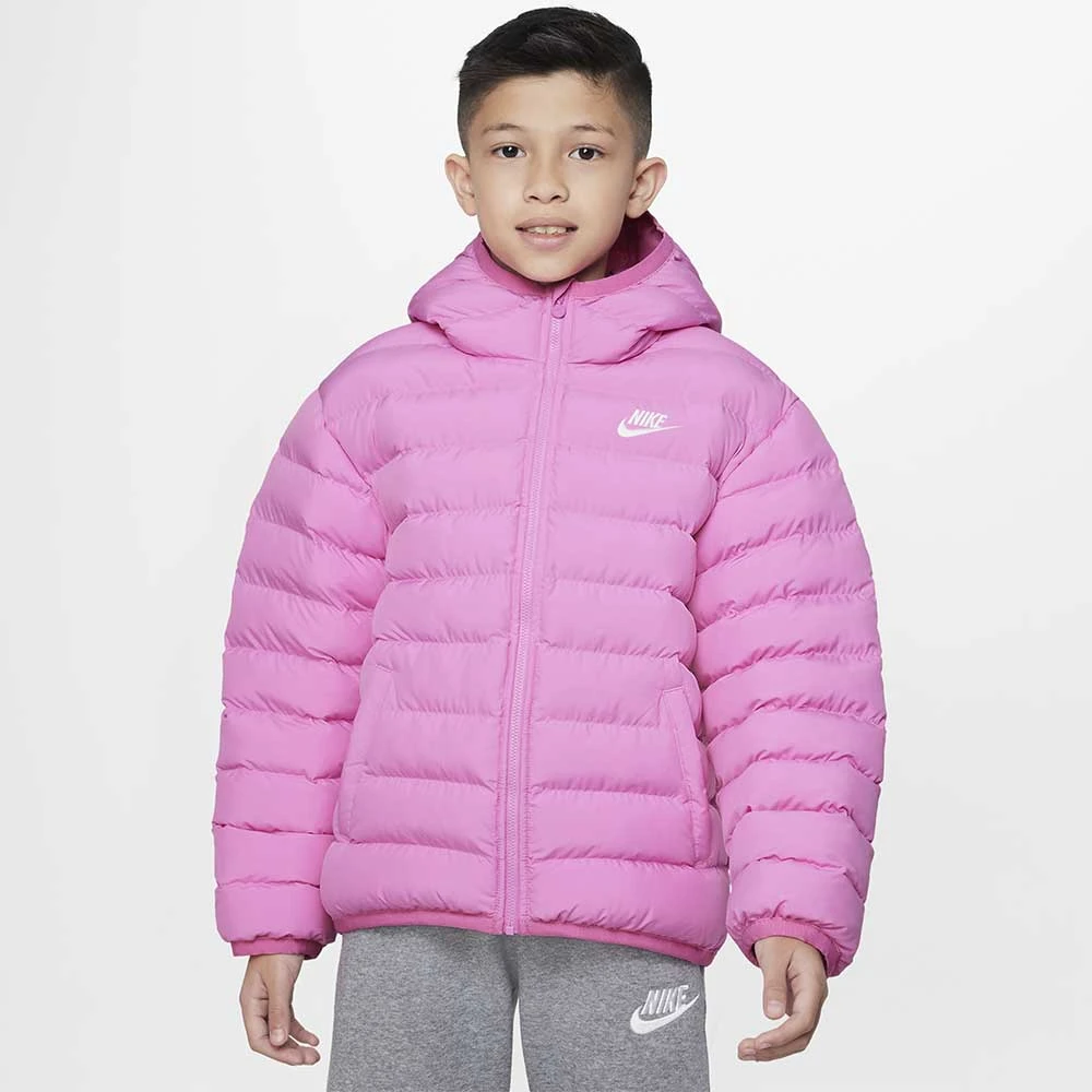 ДЕТСКО ЯКЕ ЗА МОМИЧЕ NSW LOW SYNFL JKT ADP PLAYFUL PINK - lotus-sport.bg
