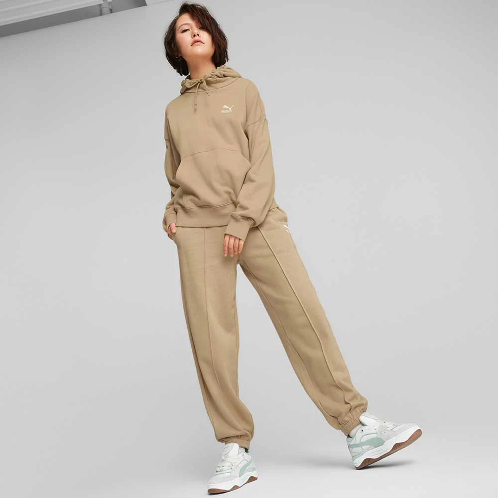 ДАМСКО ДОЛНИЩЕ PUMA CLASSICS SWEATPANTS TR SAND - lotus-sport.bg