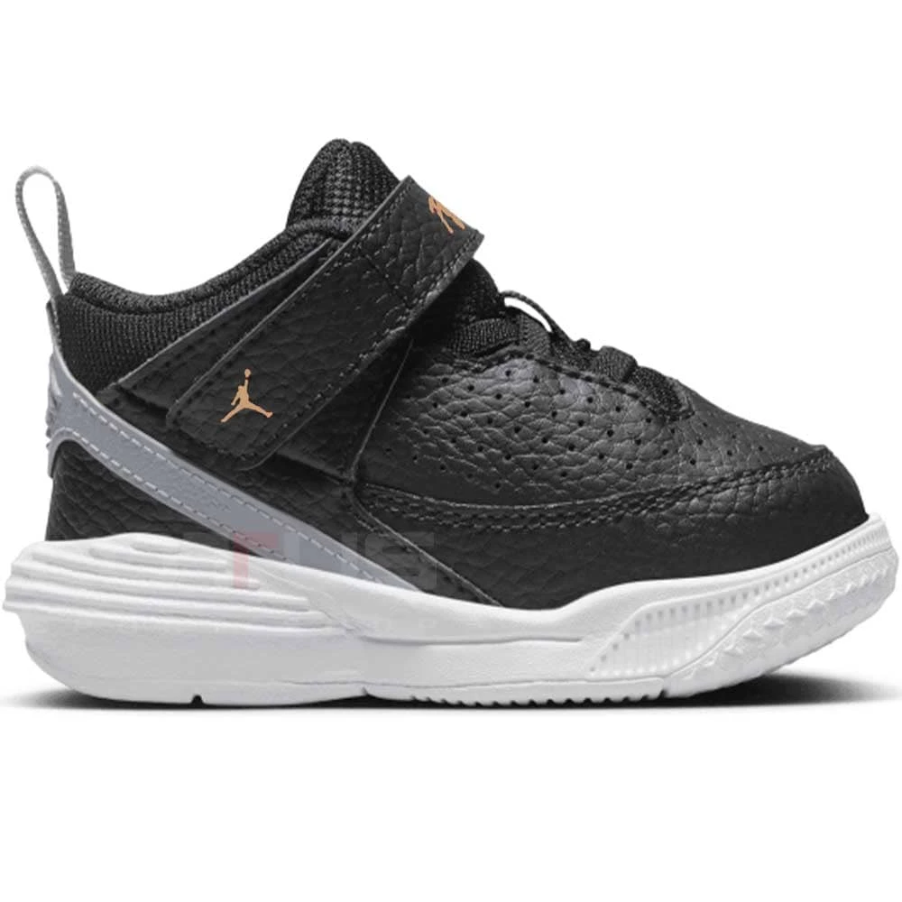ДЕТСКИ ОБУВКИ ЗА МОМЧЕ NIKE JORDAN MAX AURA 5 TD BLACK/METALLIC GOLD - lotus-sport.bg
