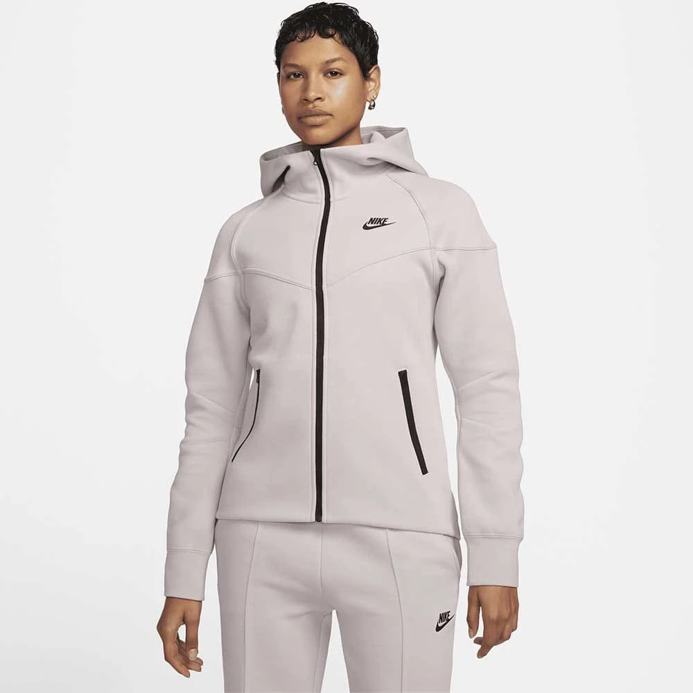 ДАМСКО ГОРНИЩЕ NIKE NSW TCH FLC WR FZ HDY БЛЕДОЛИЛАВО - lotus-sport.bg