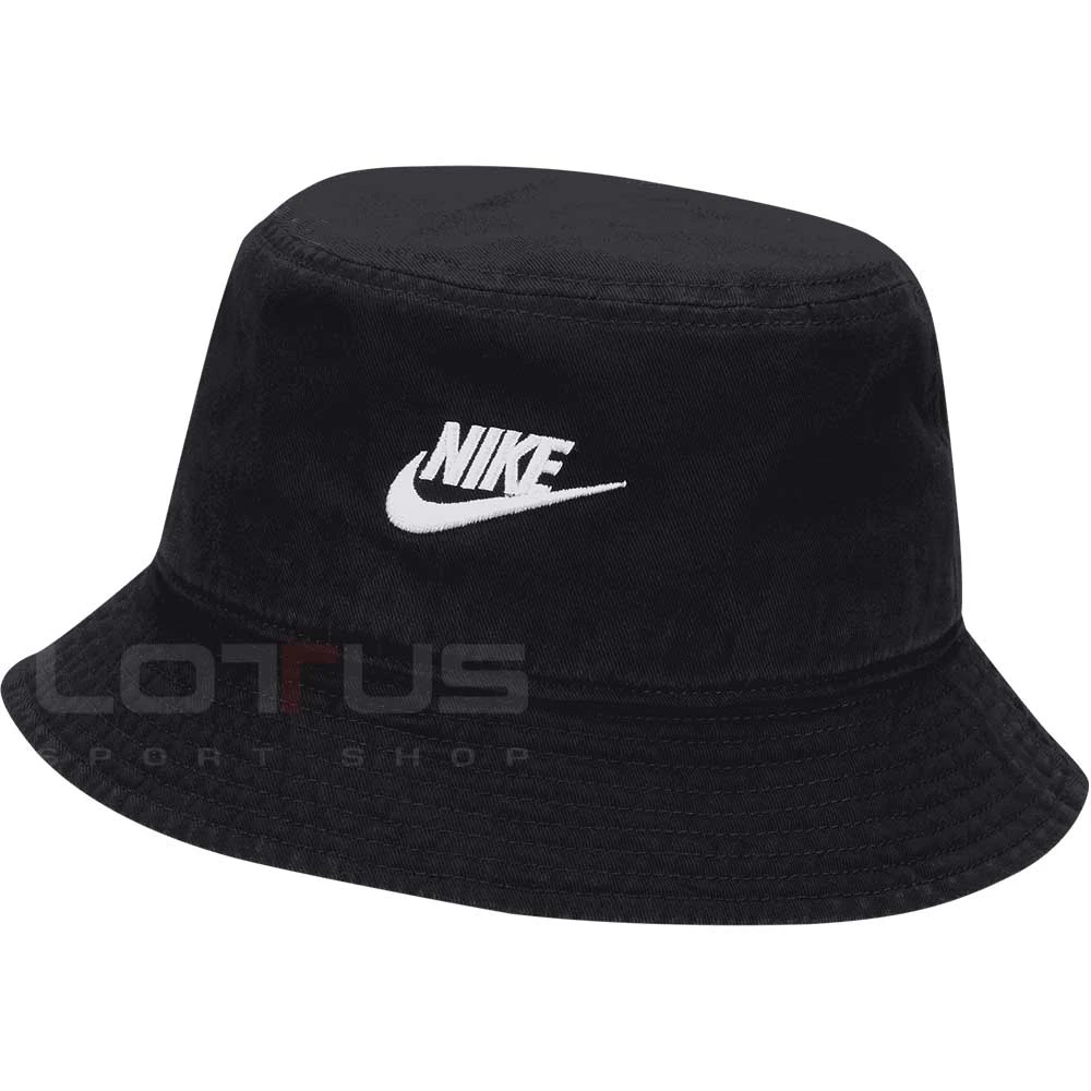 ШАПКА С ПЕРИФЕРИЯ NIKE APEX BUCKET SQ FUT WSH L ЧЕРНА - lotus-sport.bg