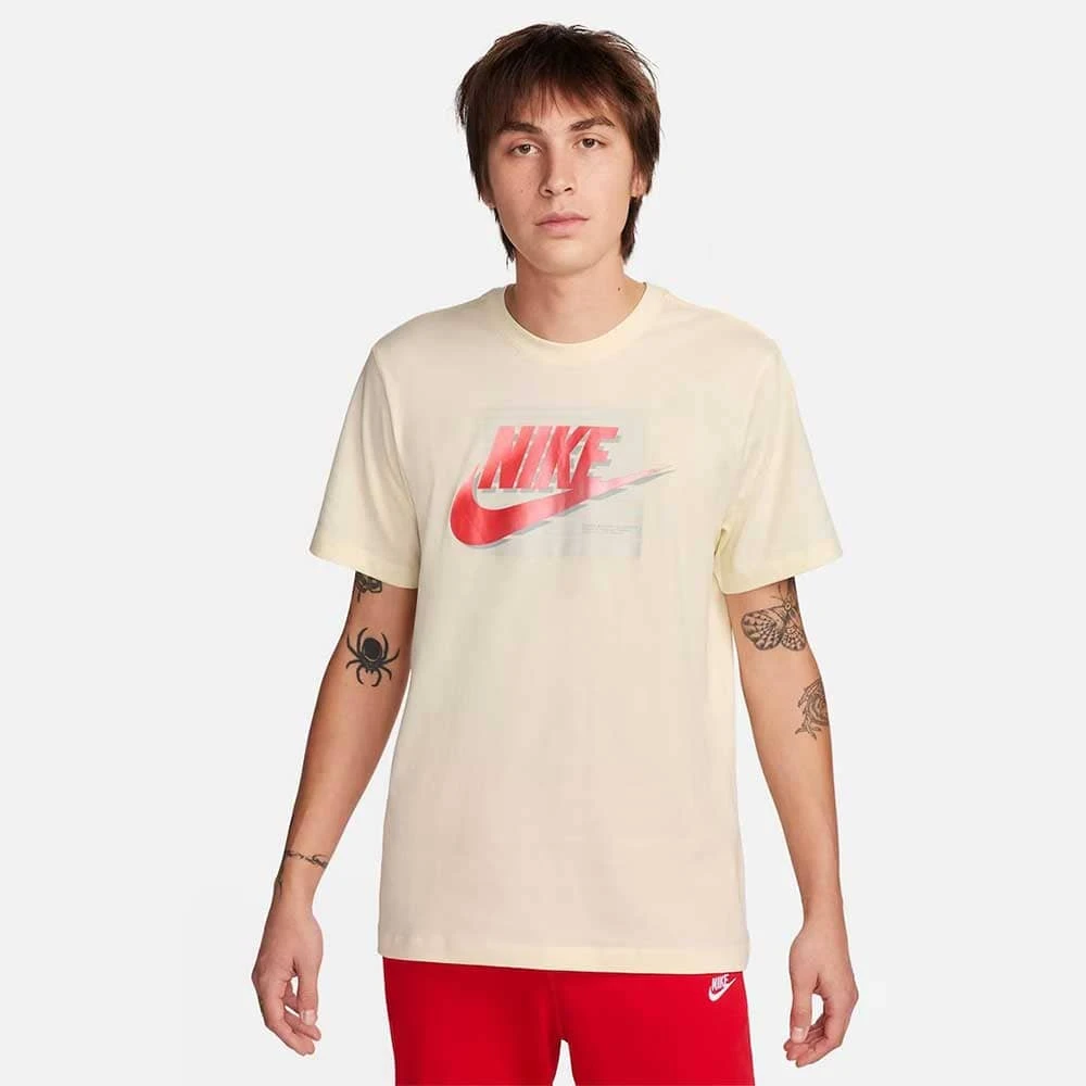 МЪЖКА ТЕНИСКА NIKE NSW TEE 6MO FUTURA КРЕМАВА - lotus-sport.bg