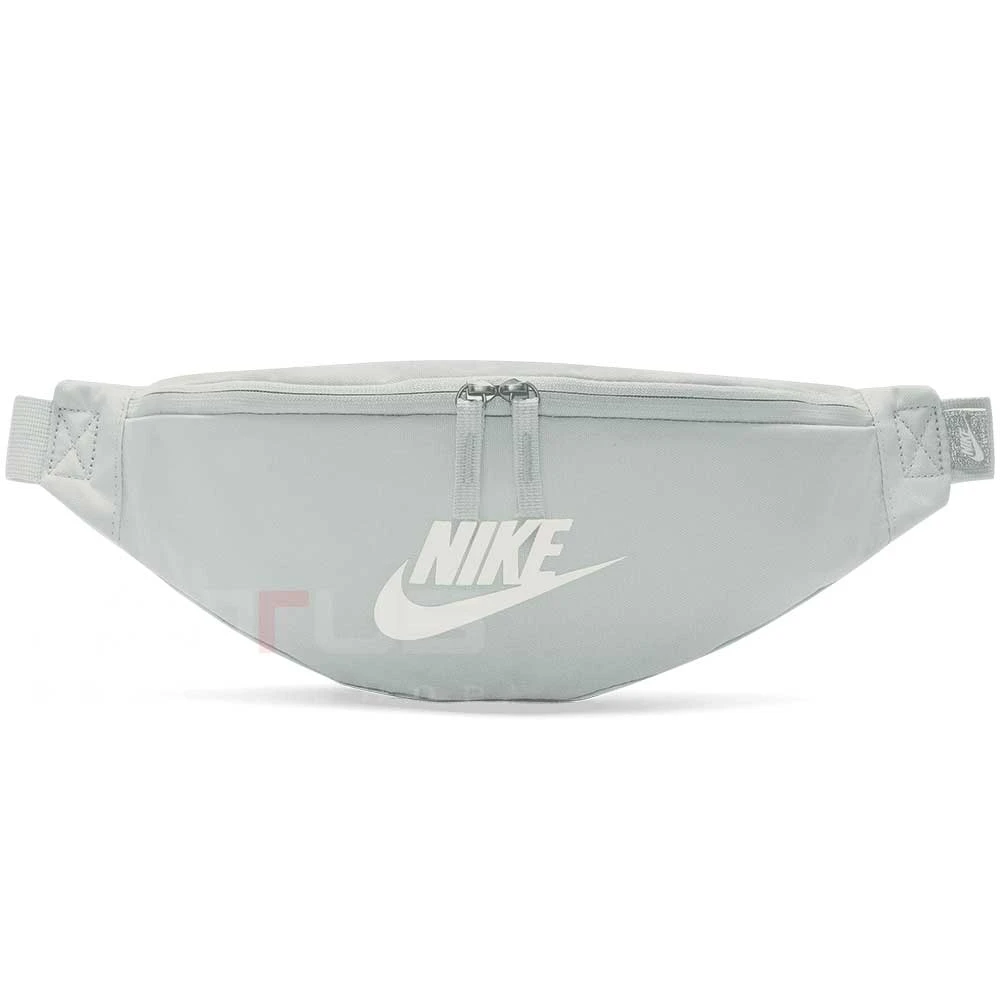 ЧАНТИЧКА ЗА КРЪСТА NIKE HERITAGE WAISTPACK СВЕТЛОСИВА - lotus-sport.bg