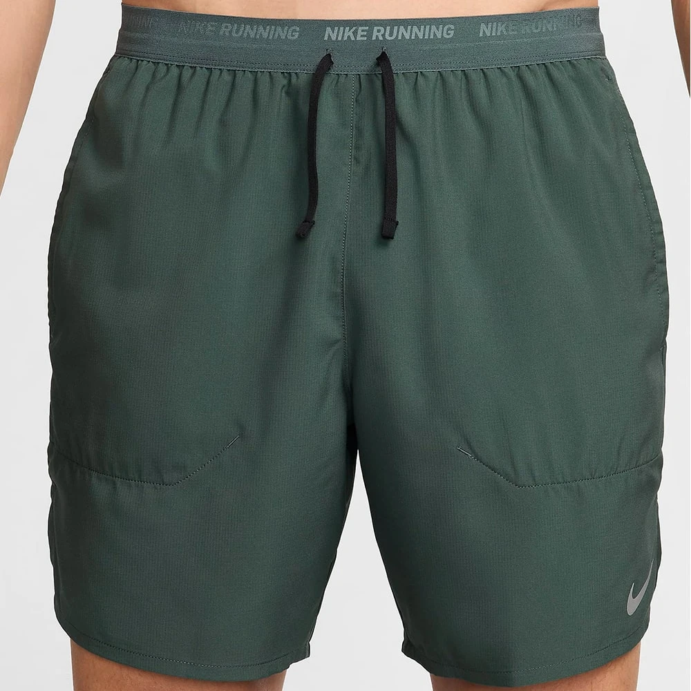 МЪЖКИ КЪСИ ПАНТАЛОНИ NIKE DF STRIDE 7IN BF SHRT ЗЕЛЕНИ - lotus-sport.bg