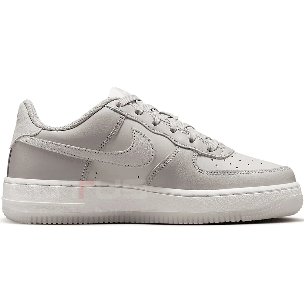 ОБУВКИ NIKE AIR FORCE 1 LV8 5 (GS) СИВИ - lotus-sport.bg