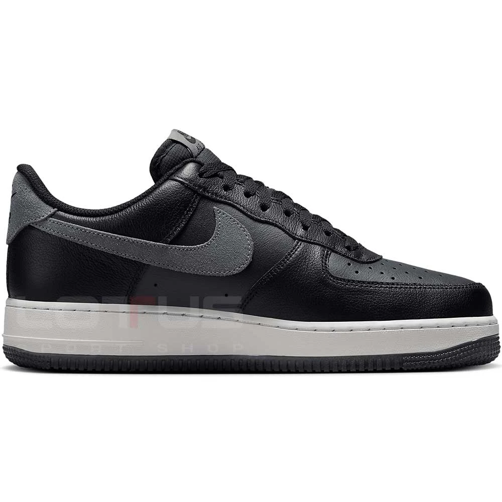 МЪЖКИ ОБУВКИ NIKE FJ4170-004 AIR FORCE 1 '07 LV8 2 ЧЕРНИ - lotus-sport.bg
