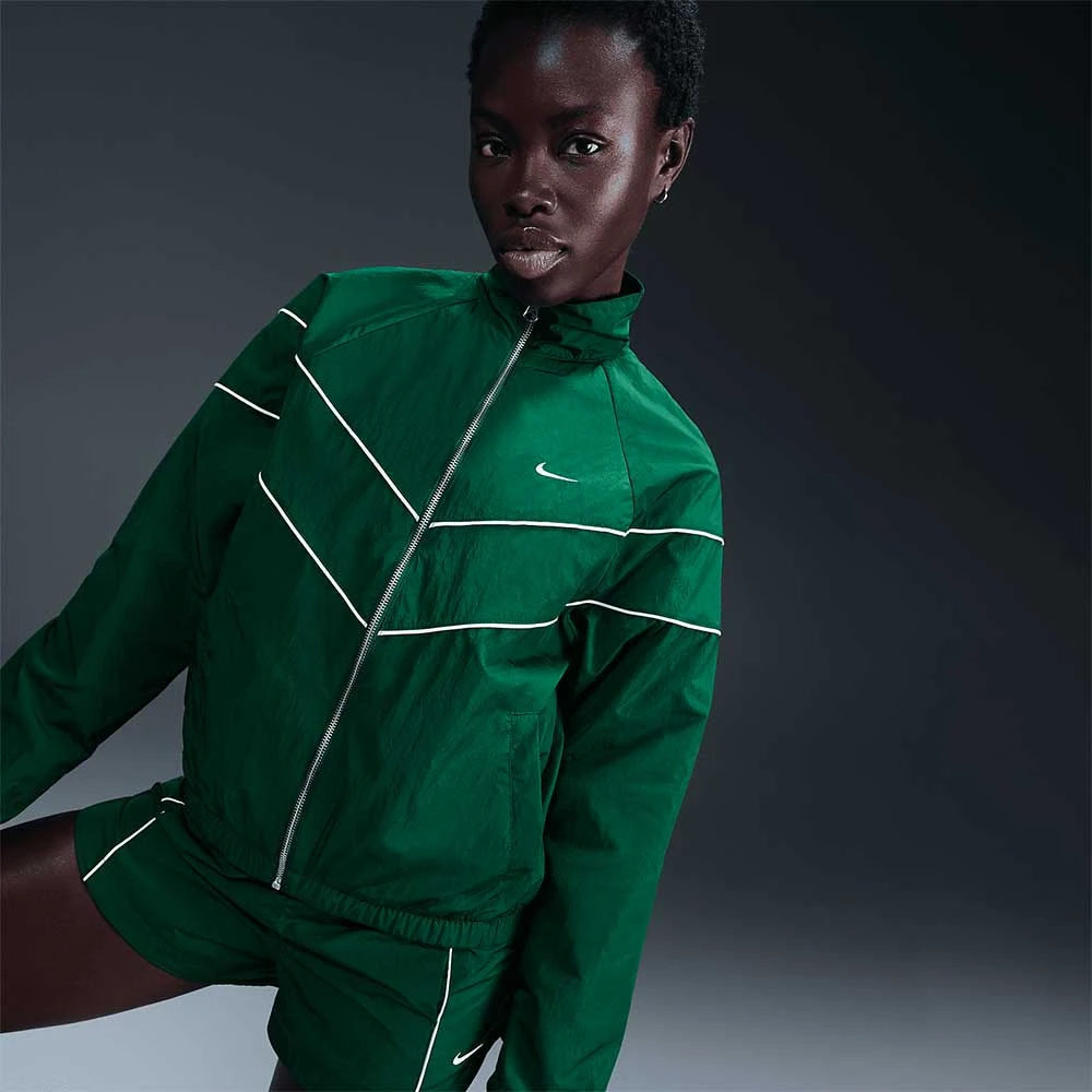 ДАМСКО ГОРНИЩЕ NIKE FV6304-300 NSW NK WR WVN UV FZ JKT ЗЕЛЕНО - lotus-sport.bg