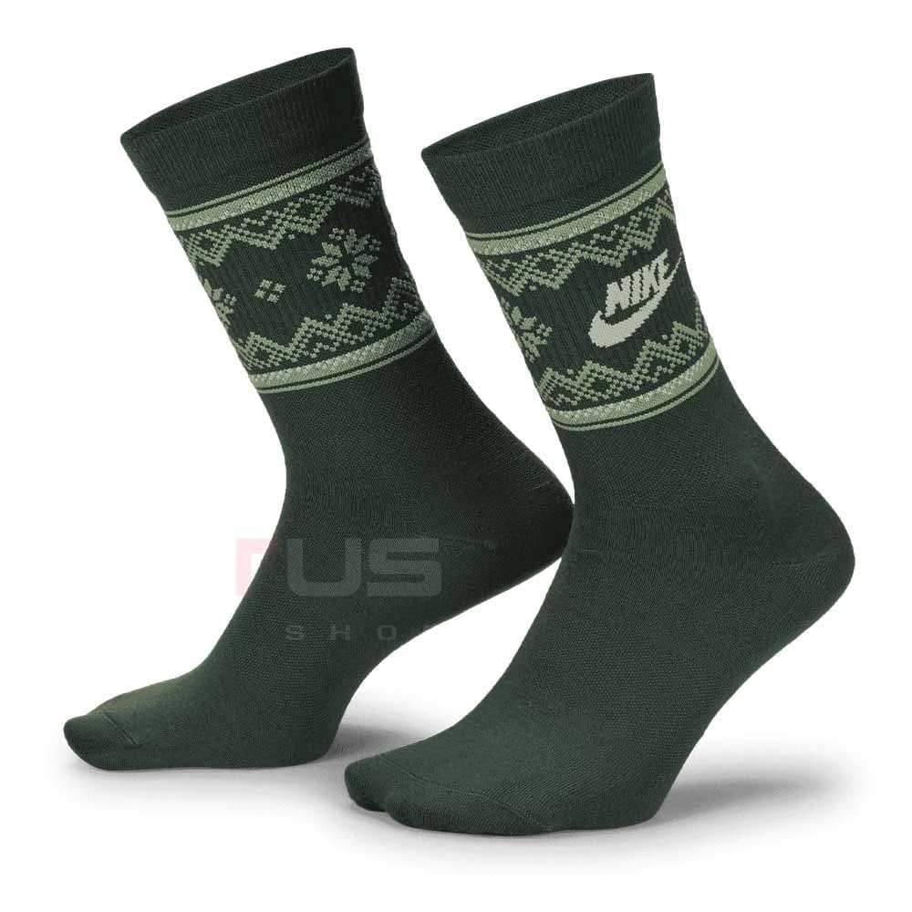 ЧОРАПИ NIKE FZ3071-338 ESS CRW 1PR-200 FAIR ISLE ЗЕЛЕНИ - lotus-sport.bg