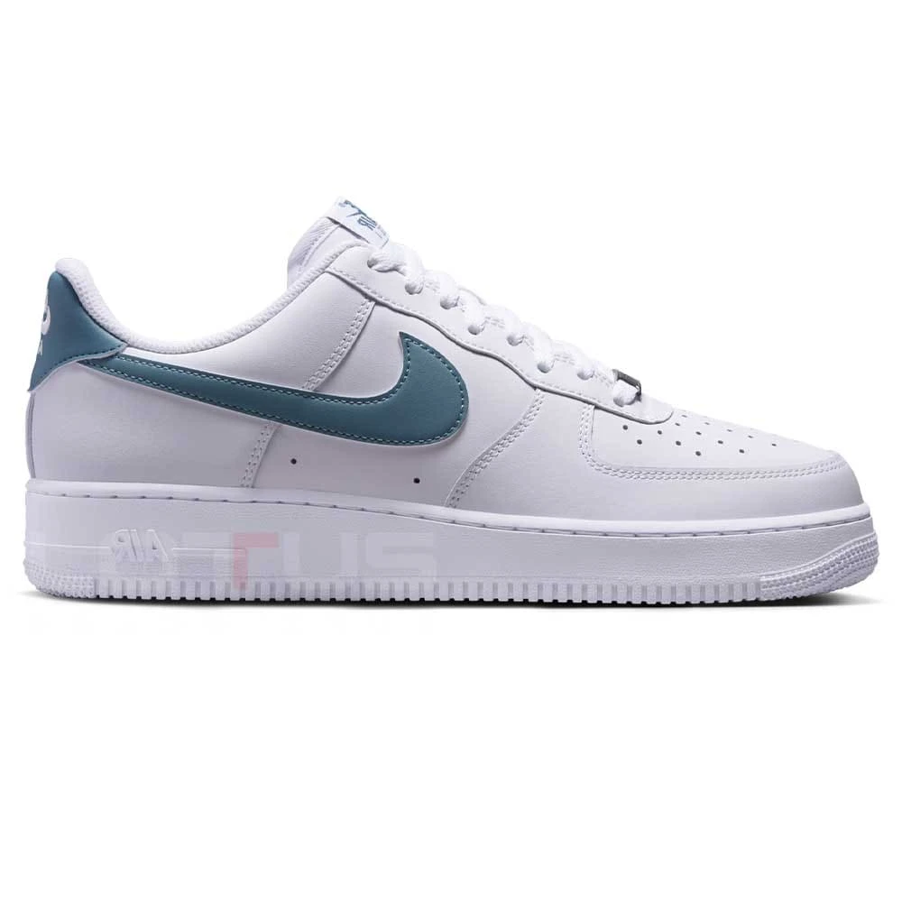 МЪЖКИ ОБУВКИ NIKE FJ4146-114 AIR FORCE 1 '07 ESS БЕЛИ/СИНИ - lotus-sport.bg