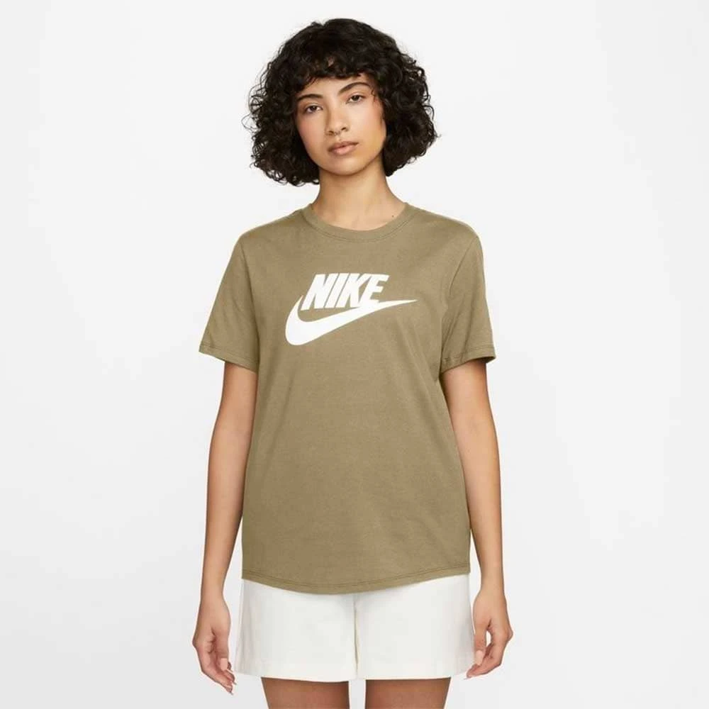 ДАМСКА ТЕНИСКА NIKE DX7906-297 NSW CLUB SS TEE ICN FTRA КАФЯВА - lotus-sport.bg