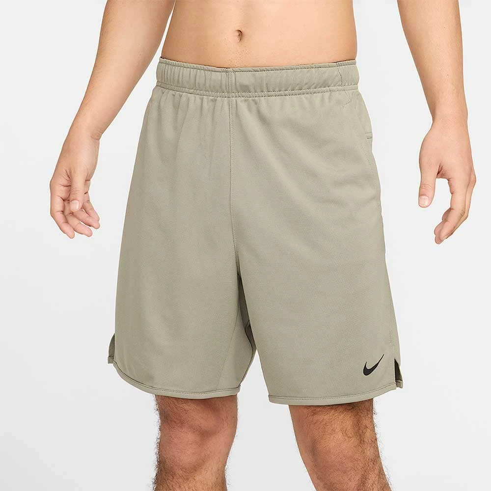 МЪЖКИ КЪСИ ПАНТАЛОНИ NIKE FB4196-320 DF TOTALITY KNIT 7IN UL СИВО-КАФЯВИ - lotus-sport.bg