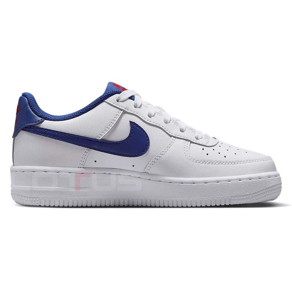 ДЕТСКИ ОБУВКИ ЗА МОМЧЕ NIKE FV5948-119 AIR FORCE 1 BG БЕЛИ/СИНИ - lotus-sport.bg