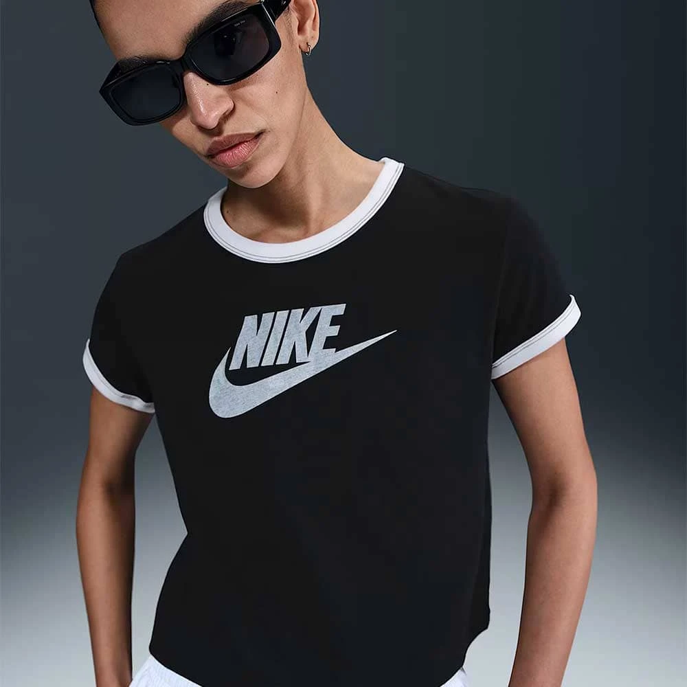 ДАМСКА ТЕНИСКА NIKE IF4072-010 NSW SS RINGER TEE VNTG RUN ЧЕРНА - lotus-sport.bg