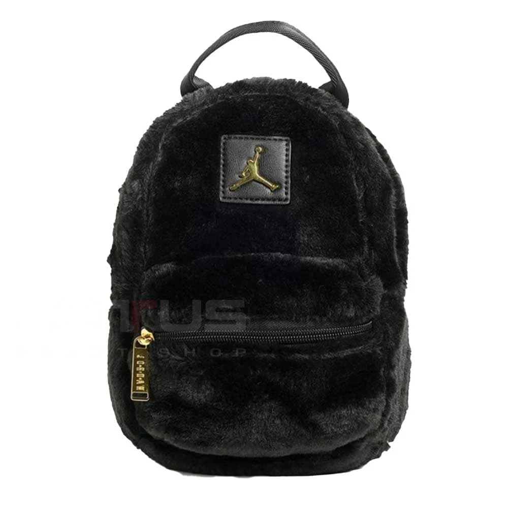 РАНИЧКА NIKE JORDAN 2A9006-023 FAUX FUR MINI BACKPACK ЧЕРНА - lotus-sport.bg