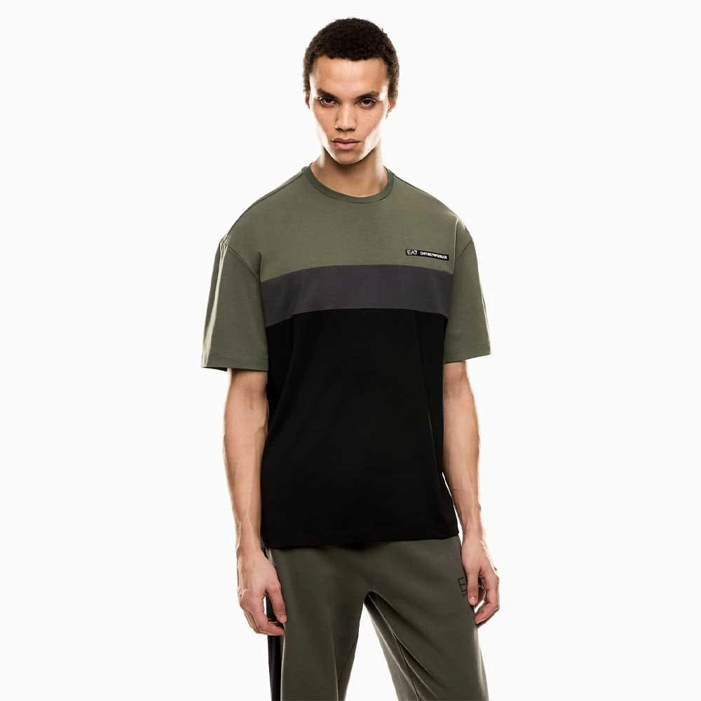 МЪЖКА ТЕНИСКА EA7 EMPORIO ARMANI 7M000935-U8100 ATHLETIC COLOUR BLOCK TEE SS ЗЕЛЕНА - lotus-sport.bg